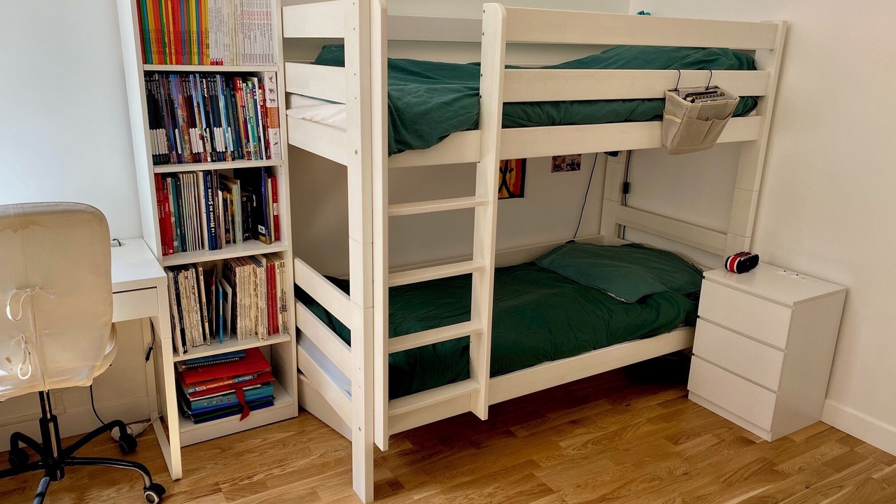 Photo of Bedroom in Saint-Fargeau