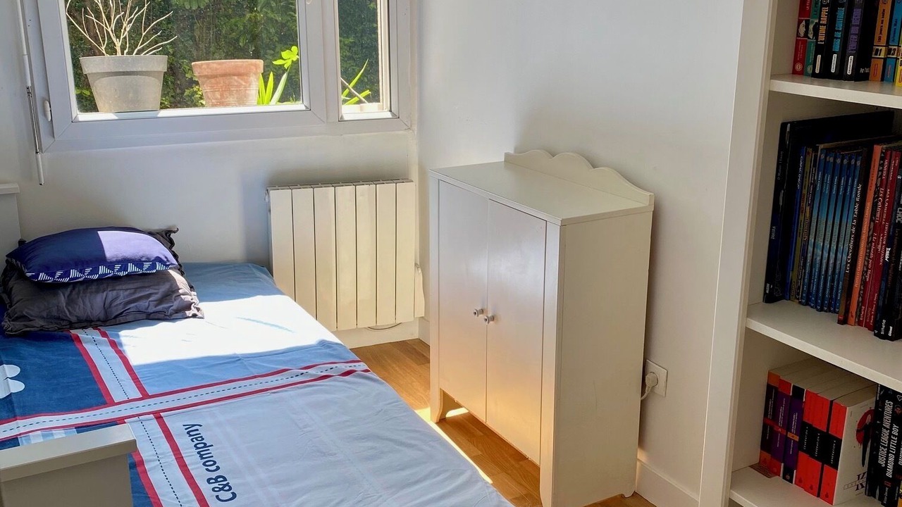 Photo of Bedroom in Saint-Fargeau