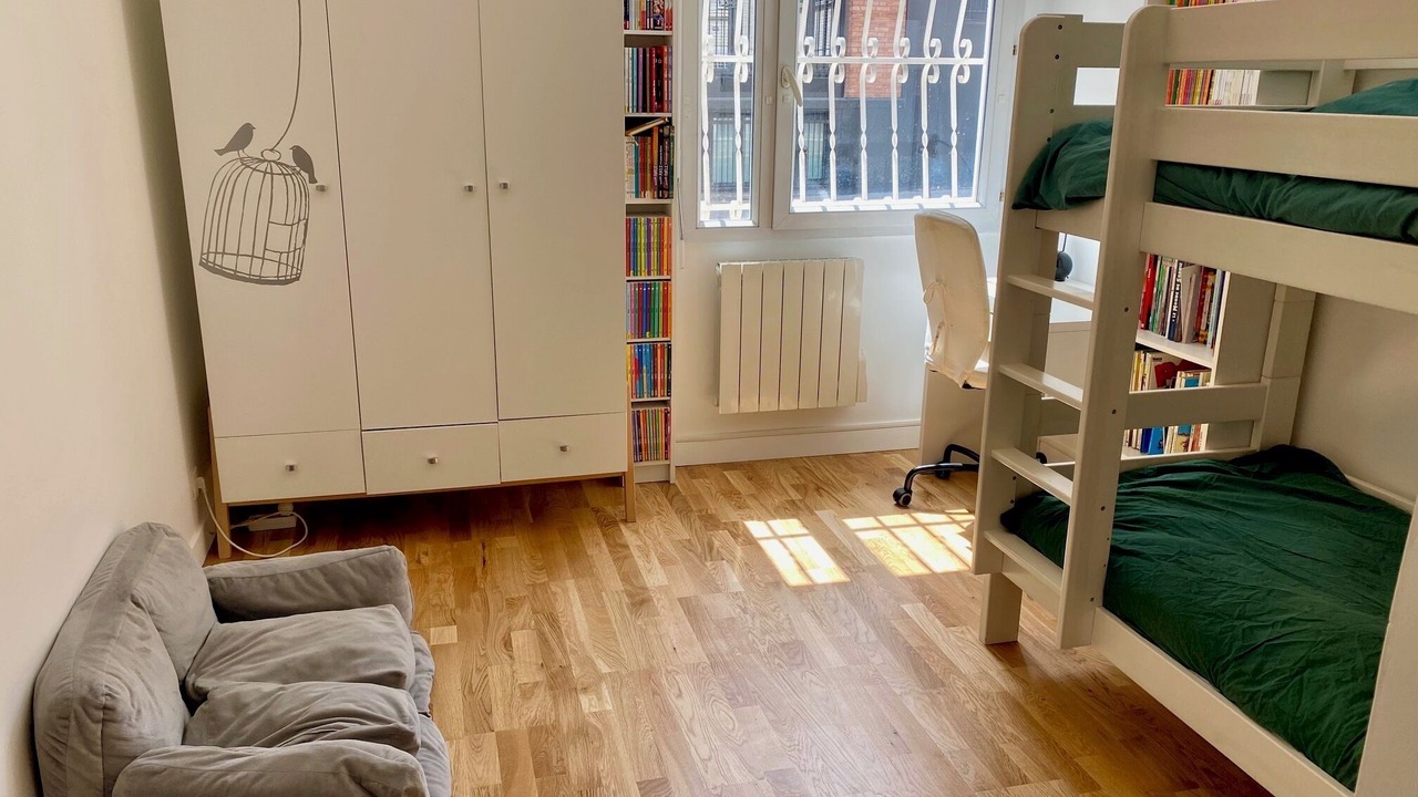 Photo of Bedroom in Saint-Fargeau