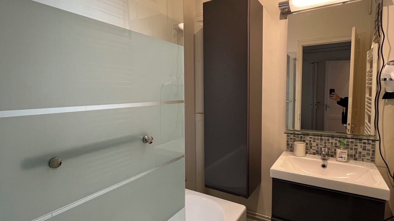 Photo of Bathroom in 12th Arrondissement
