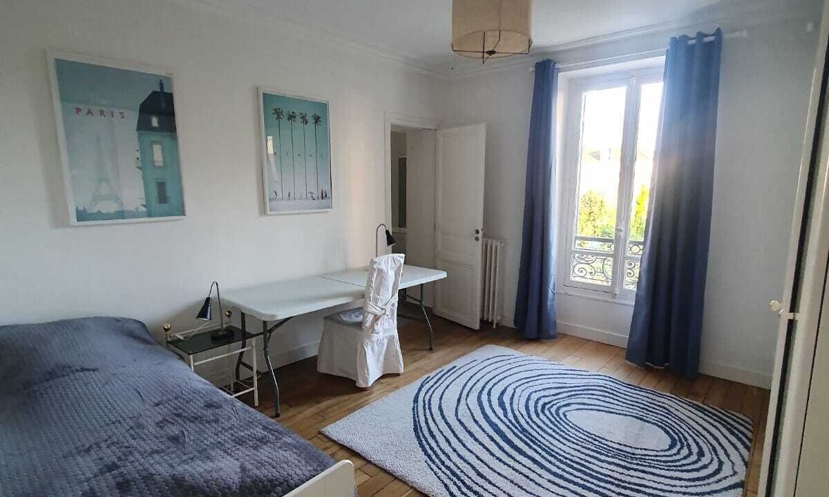 Photo of Bedroom in Asnieres-sur-Seine