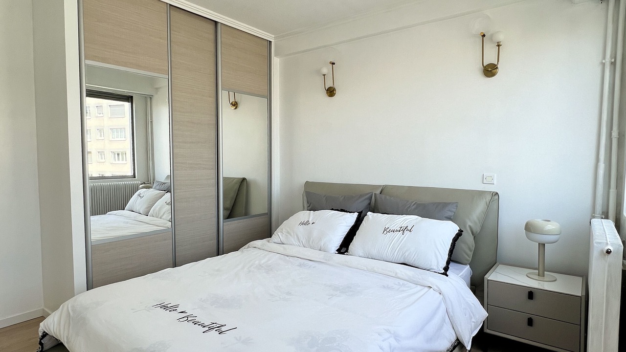 Photo of Bedroom in Quartier de la Folie-Mericourt