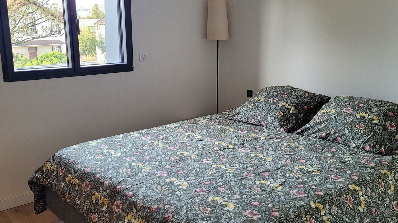 Photo of Bedroom in Neuilly-Plaisance