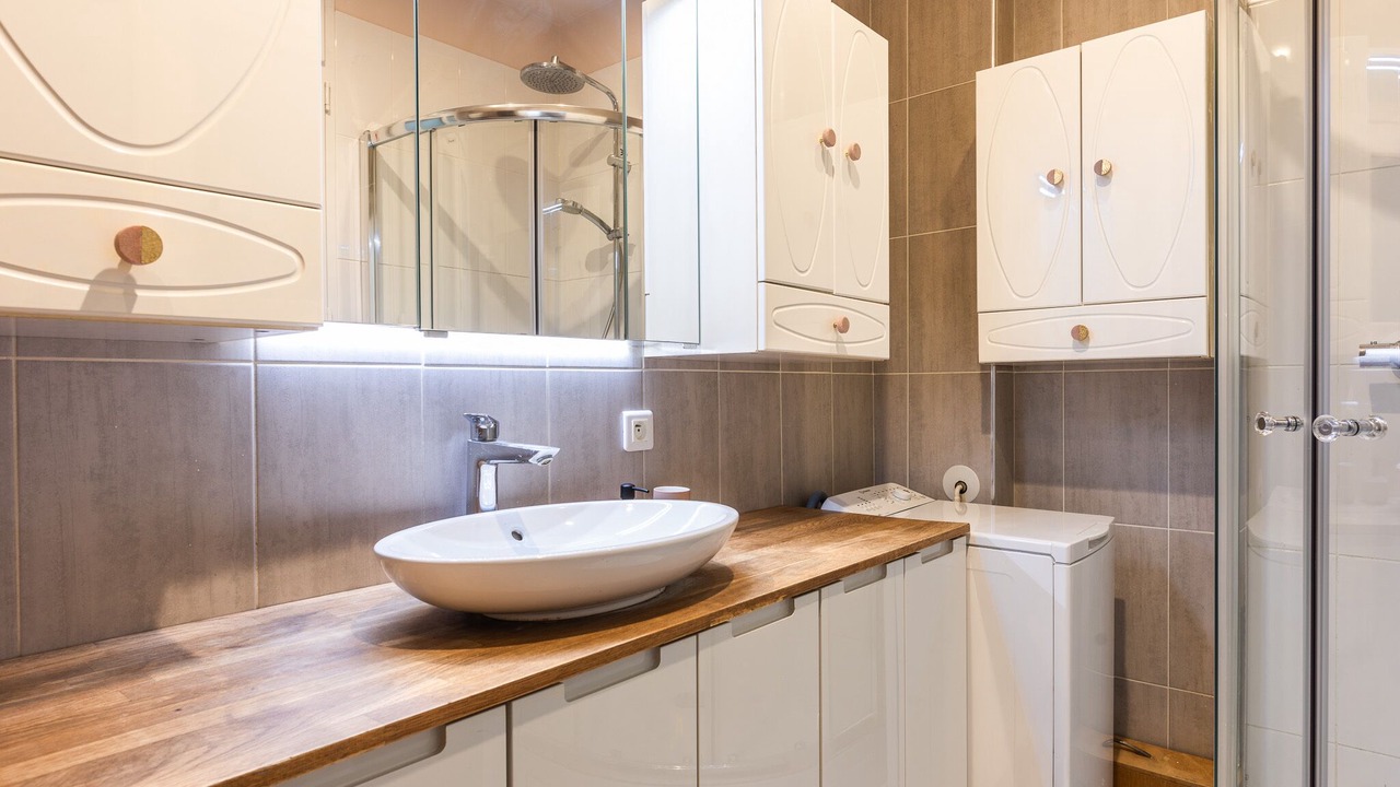 Photo of Bathroom in Necker