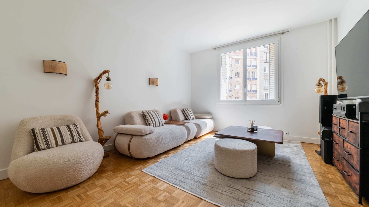 Photo of Livingroom in Chaillot