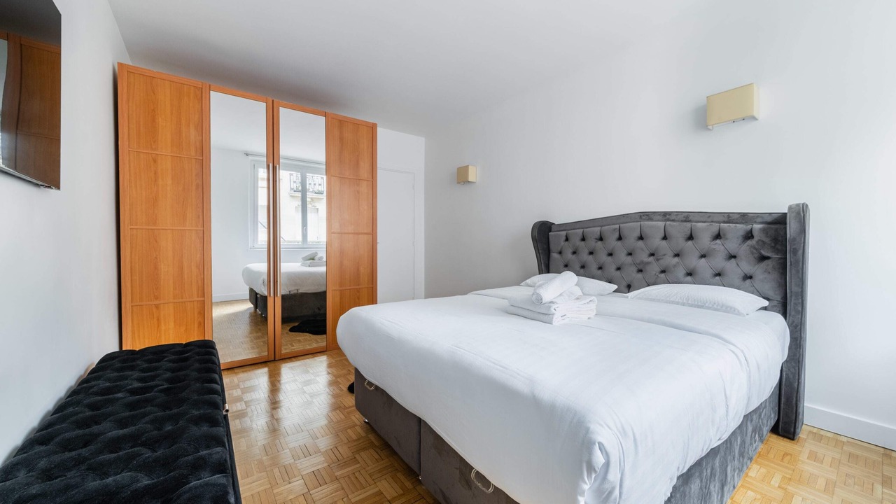 Photo of Bedroom in Chaillot