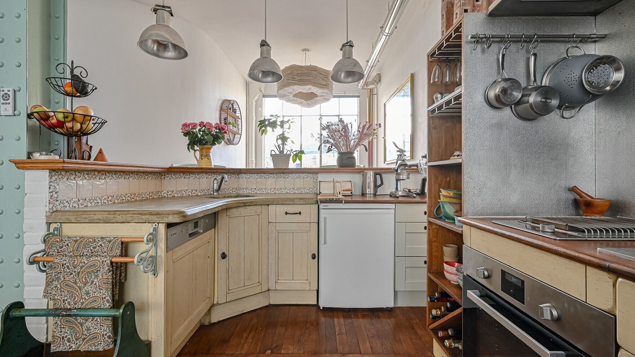 Photo of Kitchen in Quartier de la Folie-Mericourt