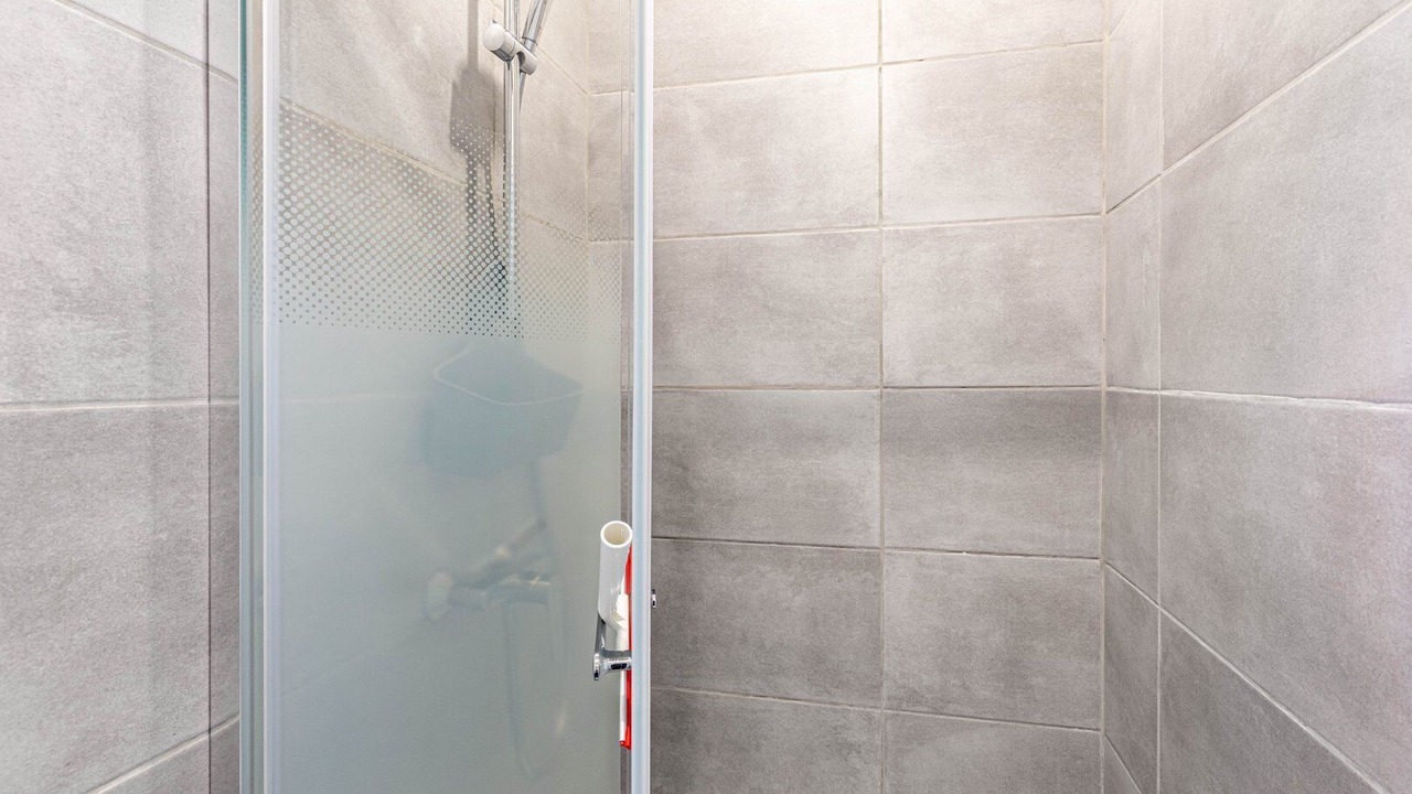 Photo of Bathroom in Joinville-le-Pont