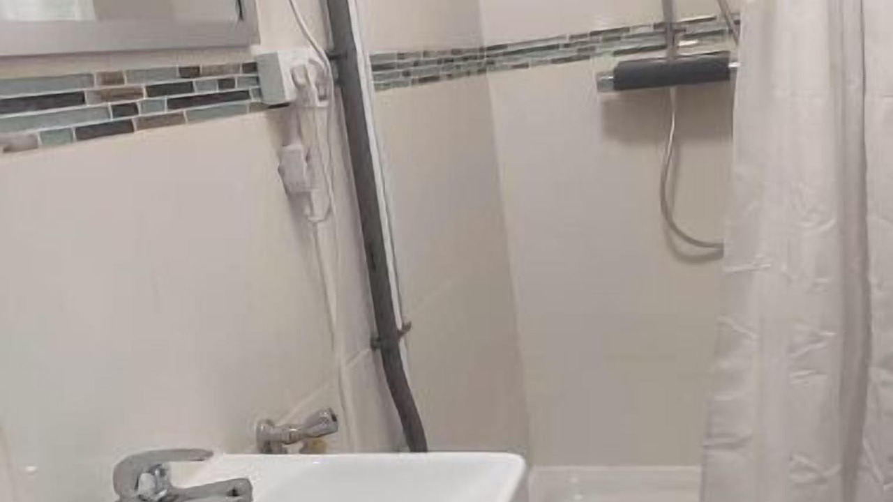 Photo of Bathroom in La Courneuve