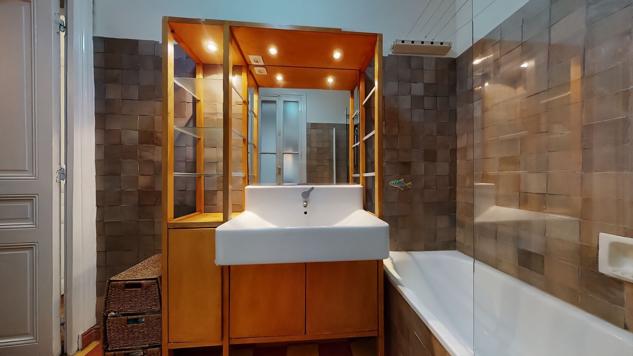 Photo of Bathroom in Quartier Sainte-Marguerite