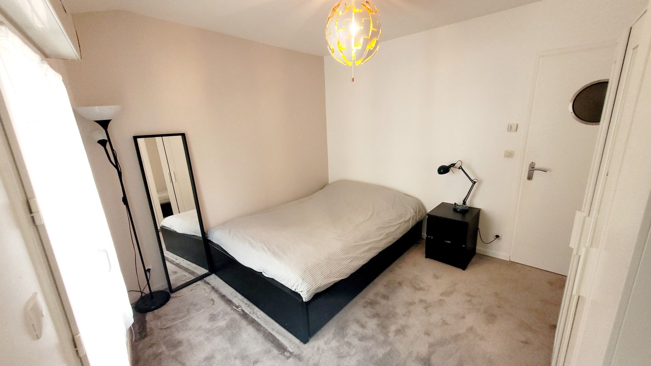 Photo of Bedroom in Asnieres-sur-Seine