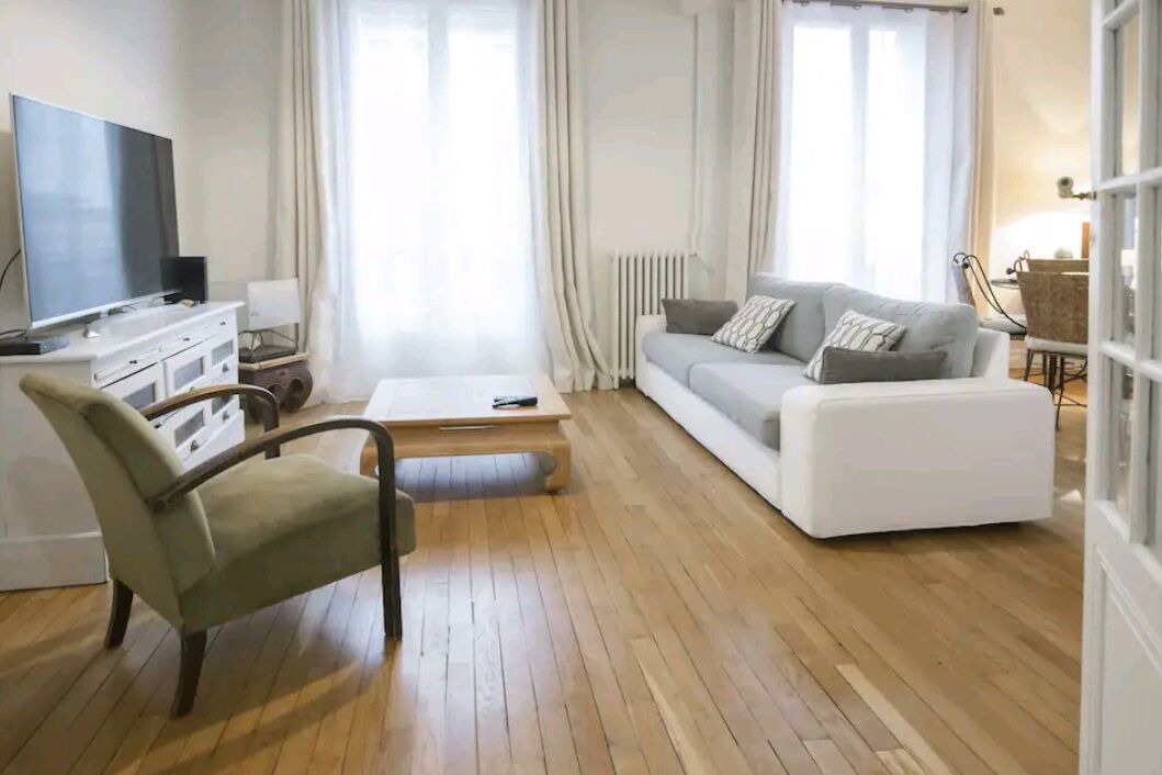Photo of Livingroom in Adamville