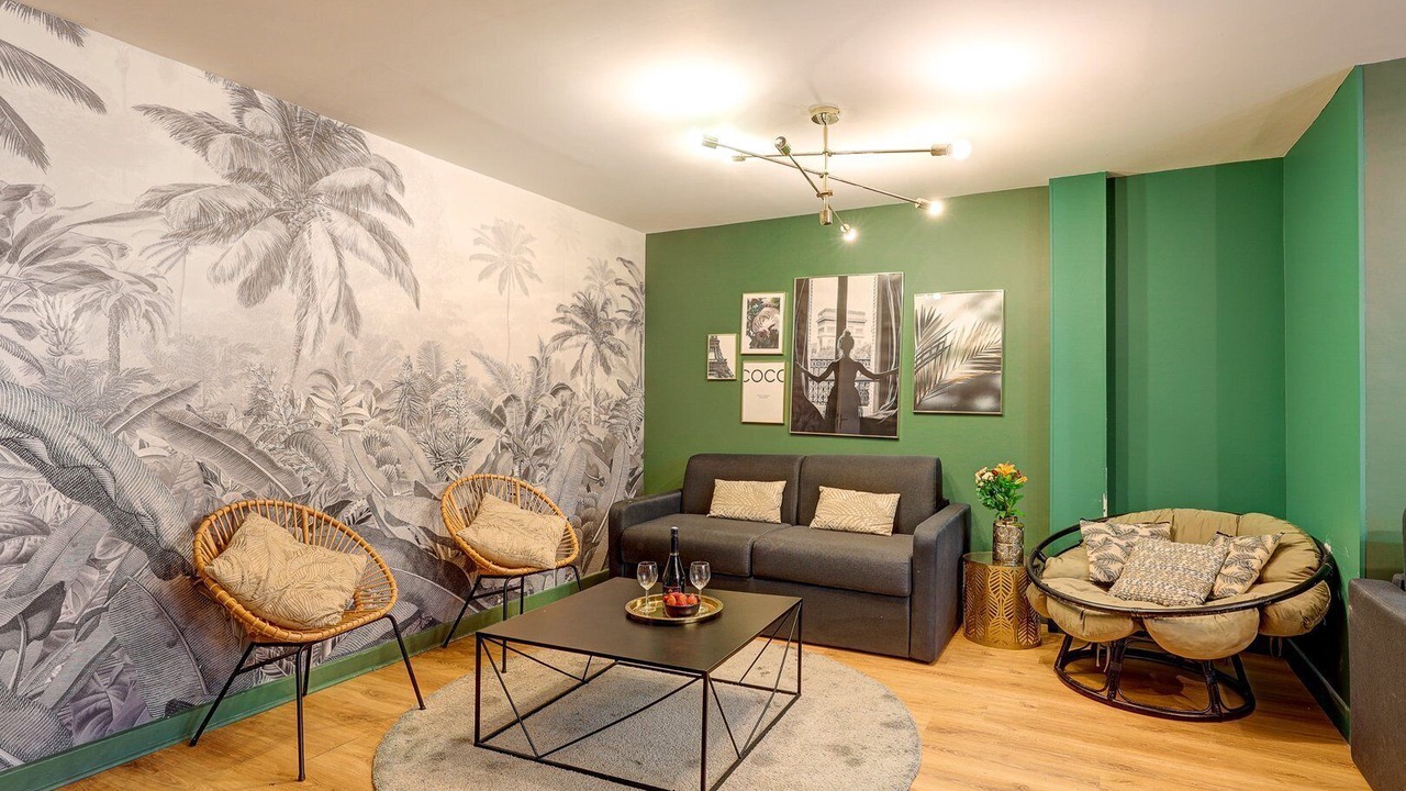 Photo of Livingroom in Quartier de la Folie-Mericourt