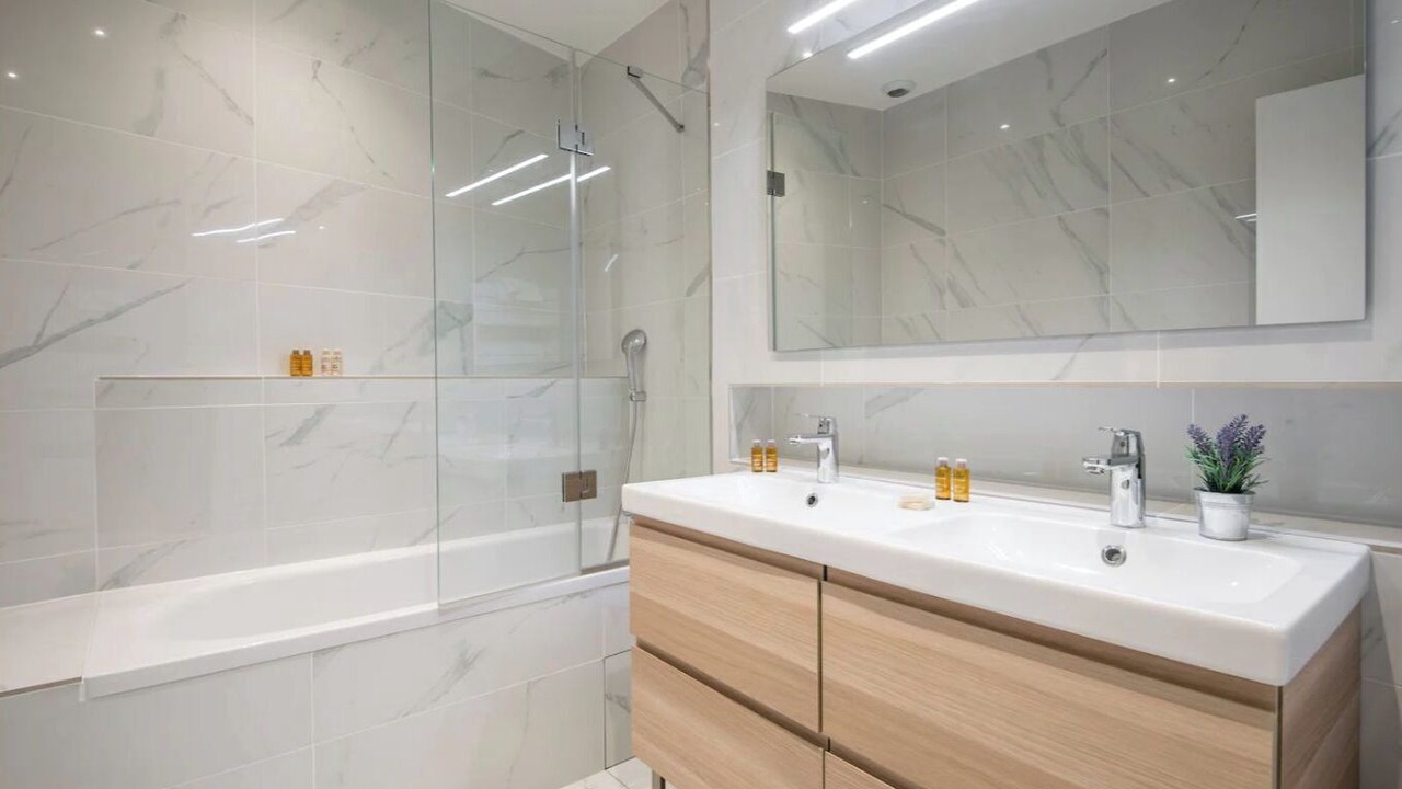 Photo of Bathroom in Arts-et-Metiers