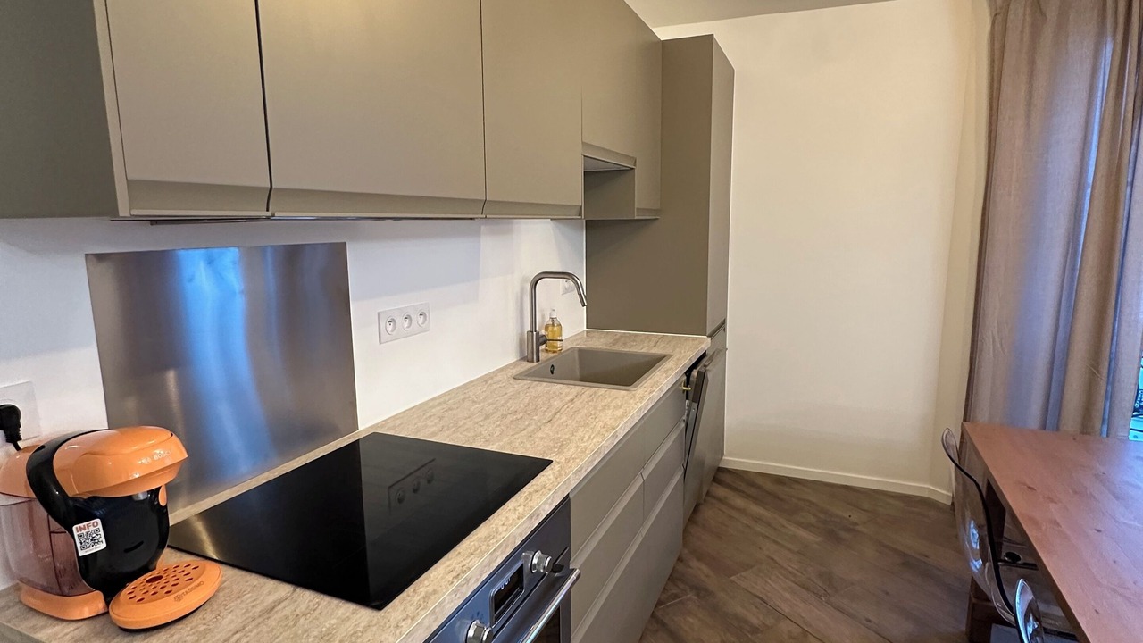 Photo of Kitchen in Quartier de la Folie-Mericourt