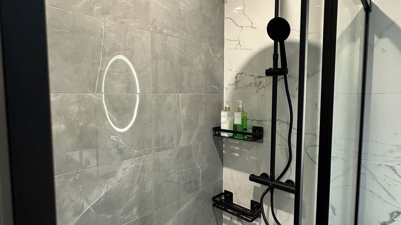 Photo of Bathroom in Quartier de la Folie-Mericourt