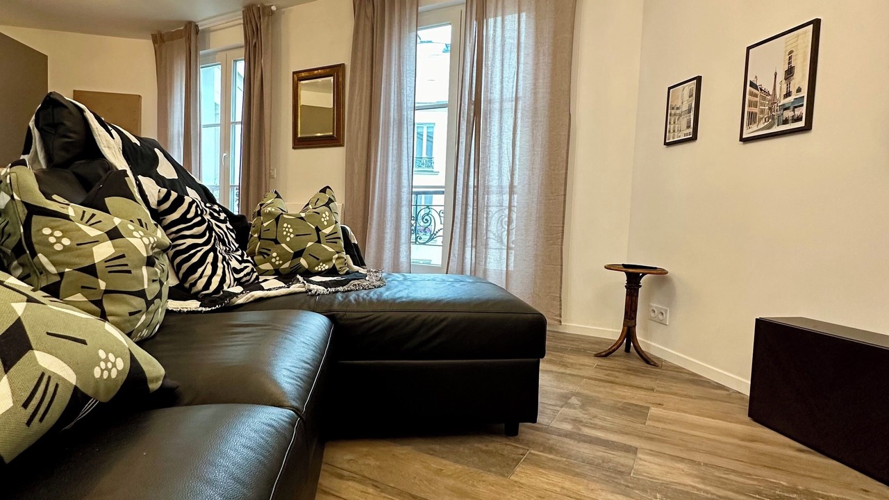 Photo of Livingroom in Quartier de la Folie-Mericourt