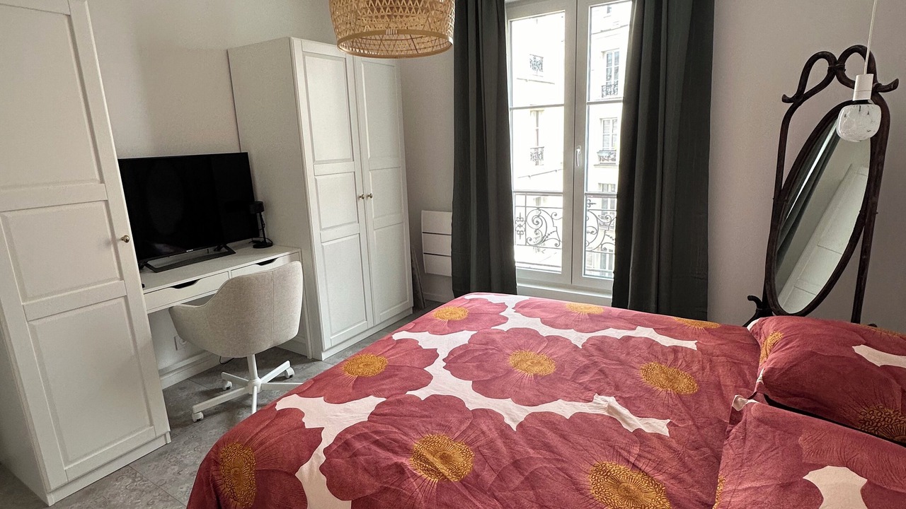 Photo of Bedroom in Quartier de la Folie-Mericourt