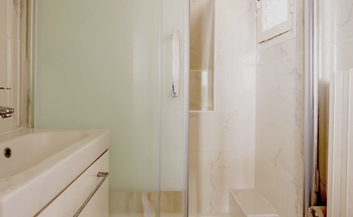 Photo of Bathroom in Plaisance