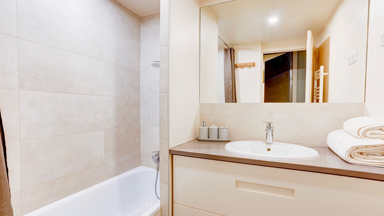 Photo of Bathroom in Chaillot