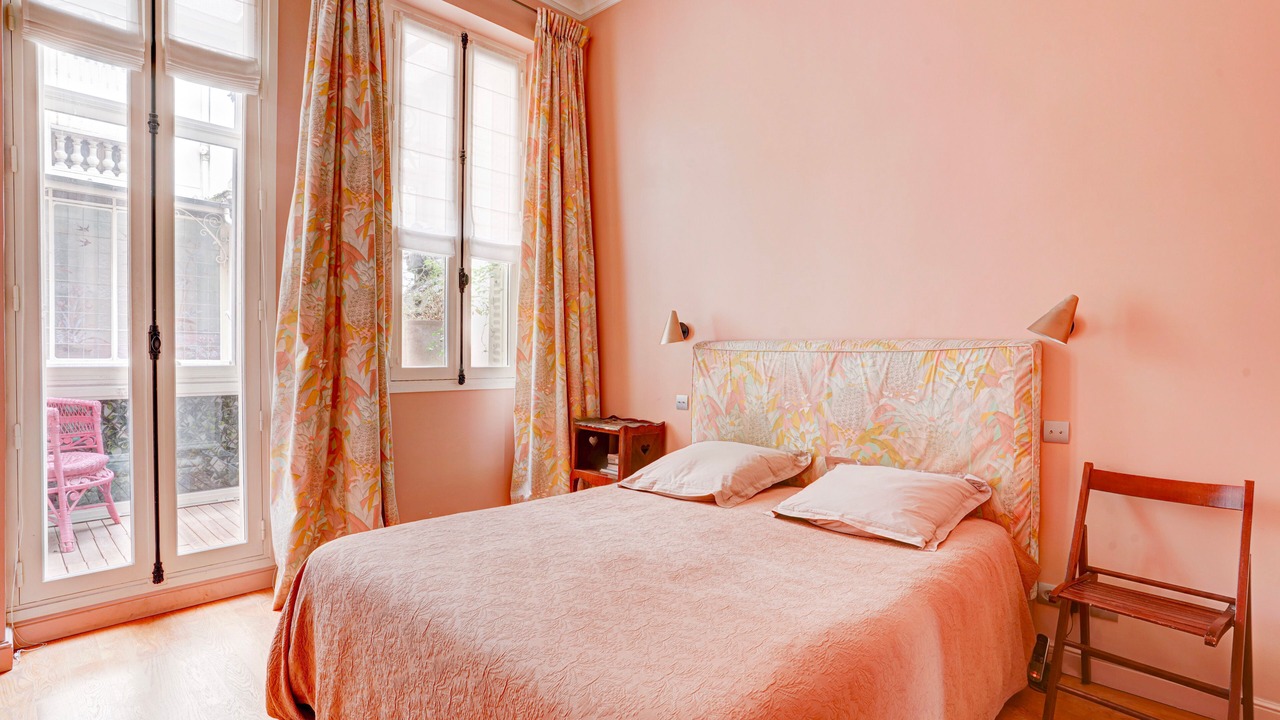 Photo of Bedroom in Chaillot