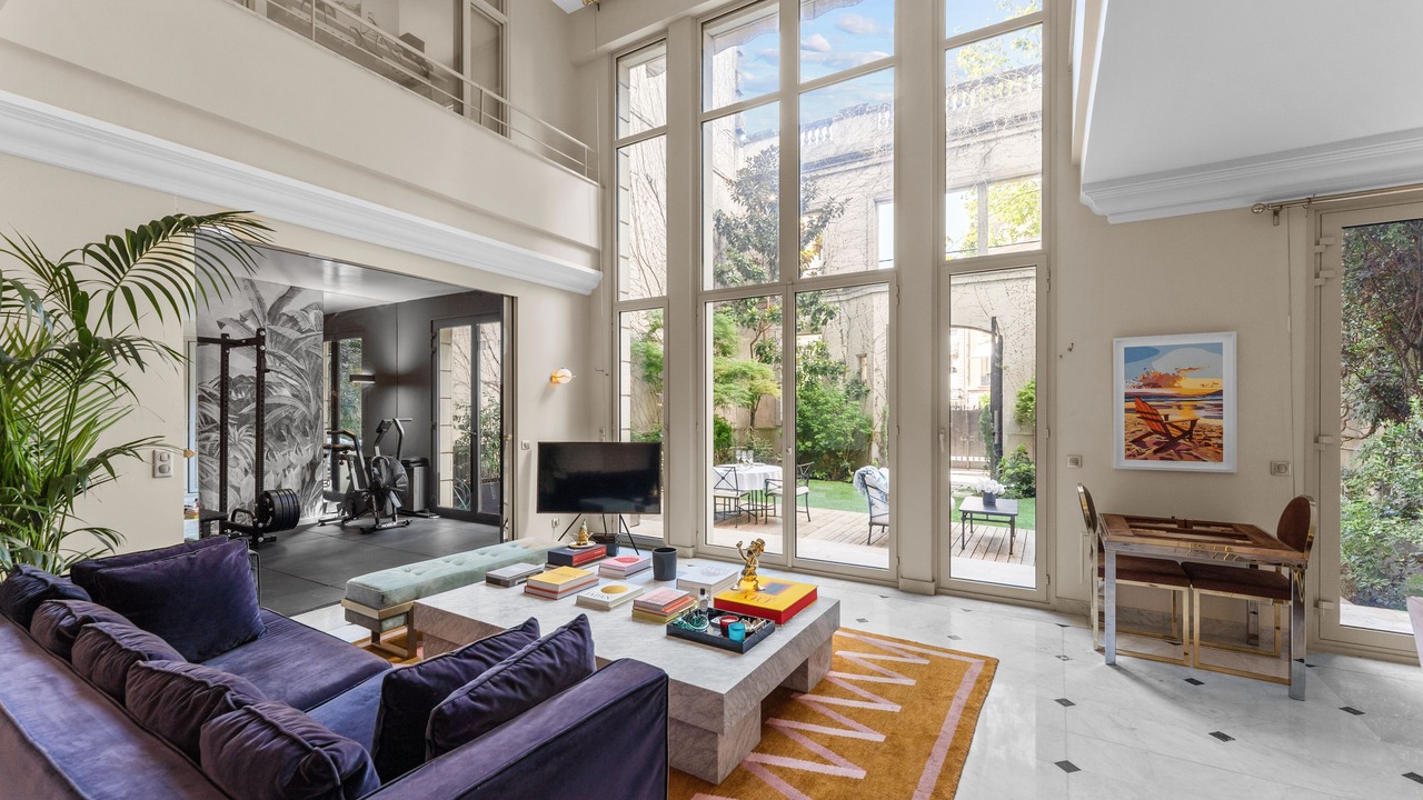 Photo of Livingroom in 16th Arrondissement