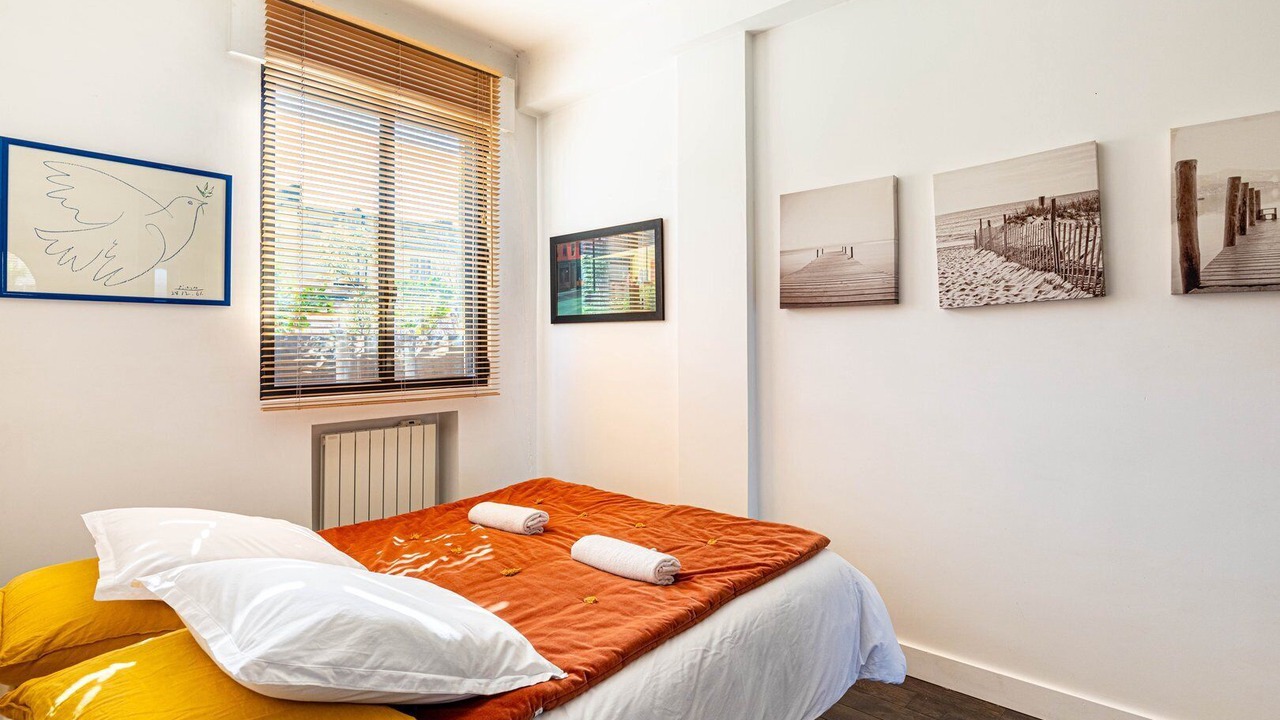 Photo of Bedroom in 16th Arrondissement