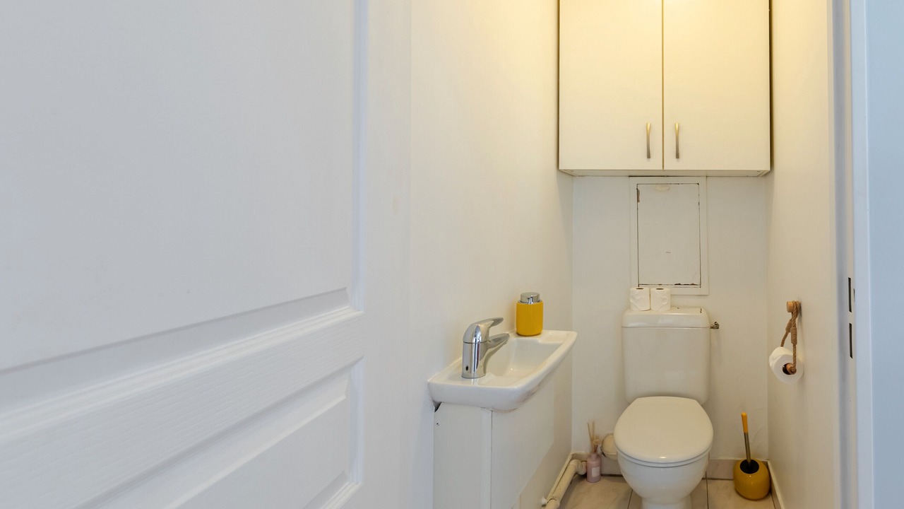 Photo of Bathroom in Saint-Lambert
