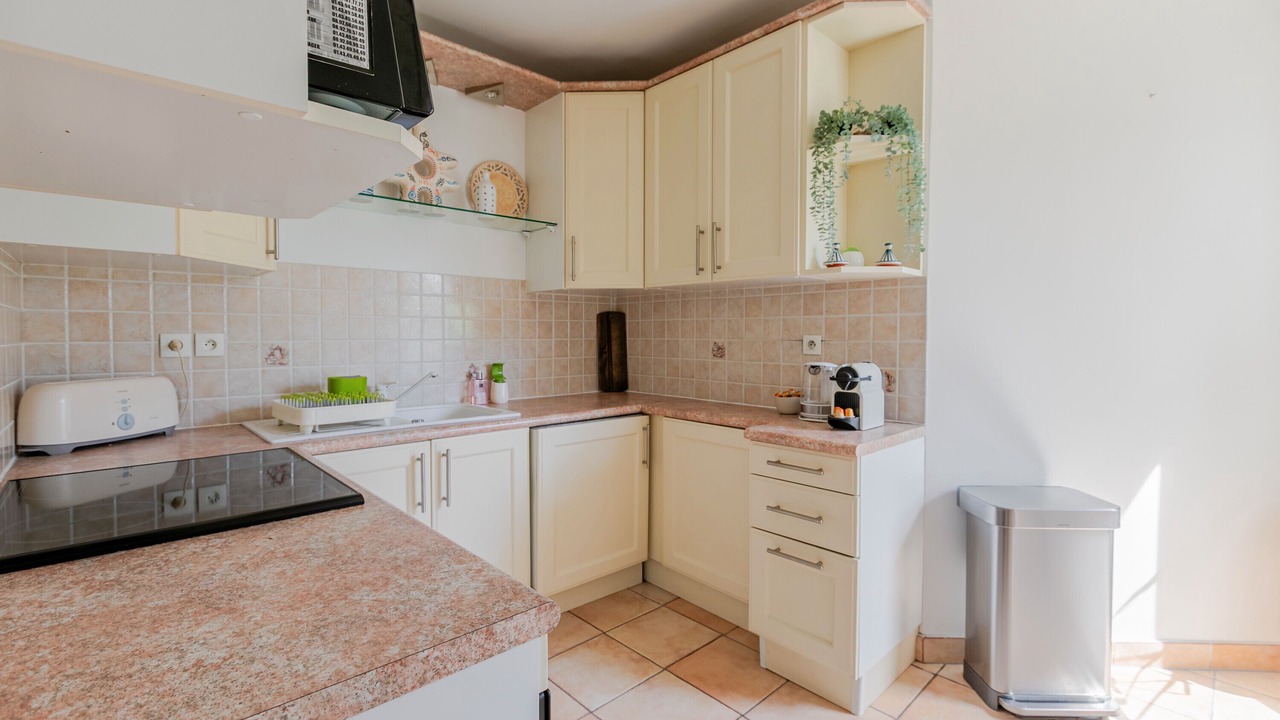 Photo of Kitchen in Saint-Lambert