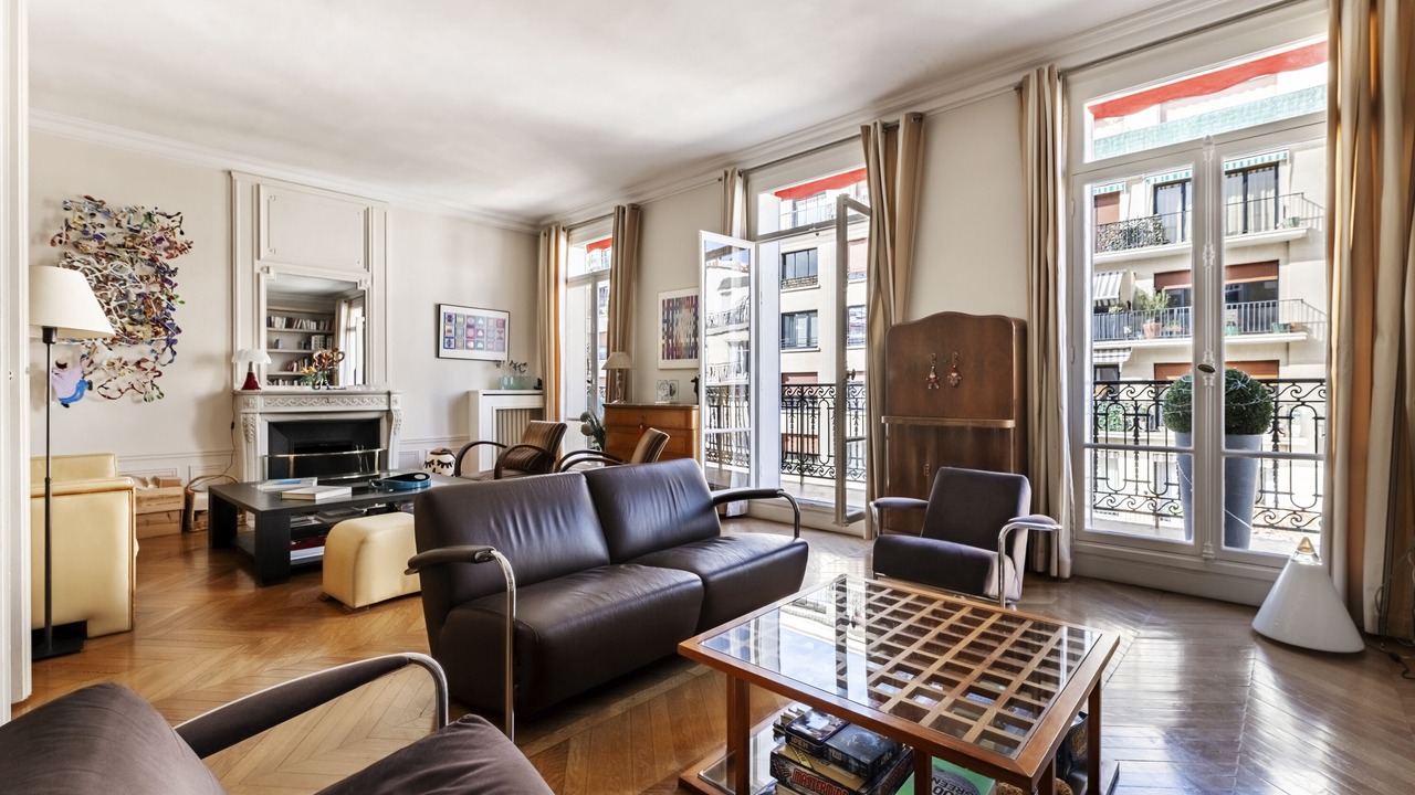 Photo of Livingroom in 16th Arrondissement