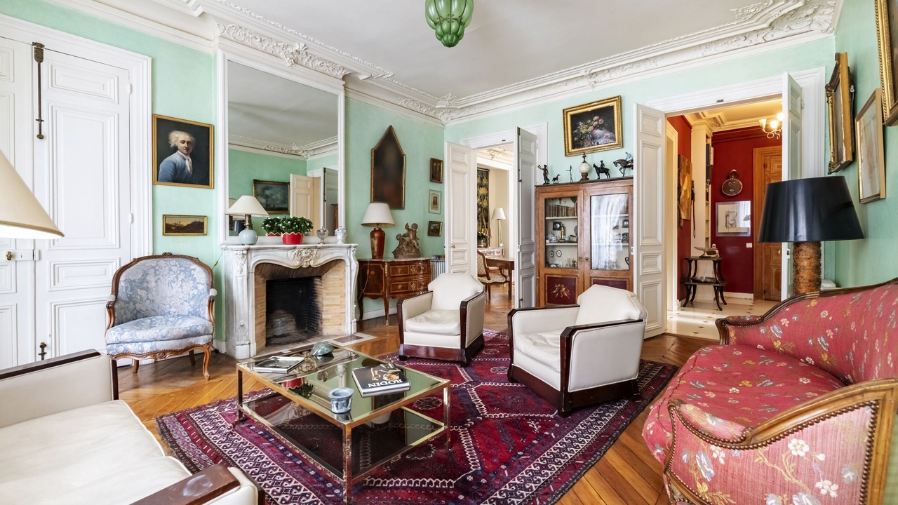 Photo of Livingroom in Chaillot