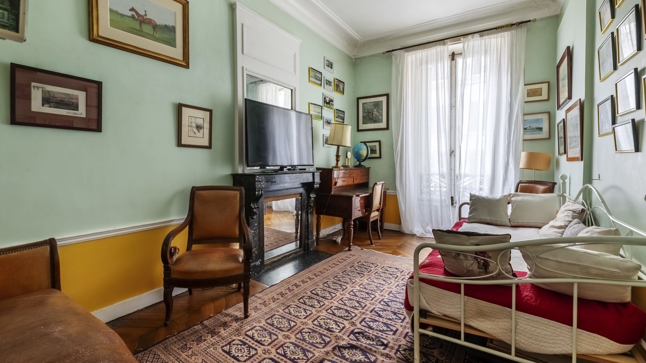 Photo of Bedroom in Chaillot