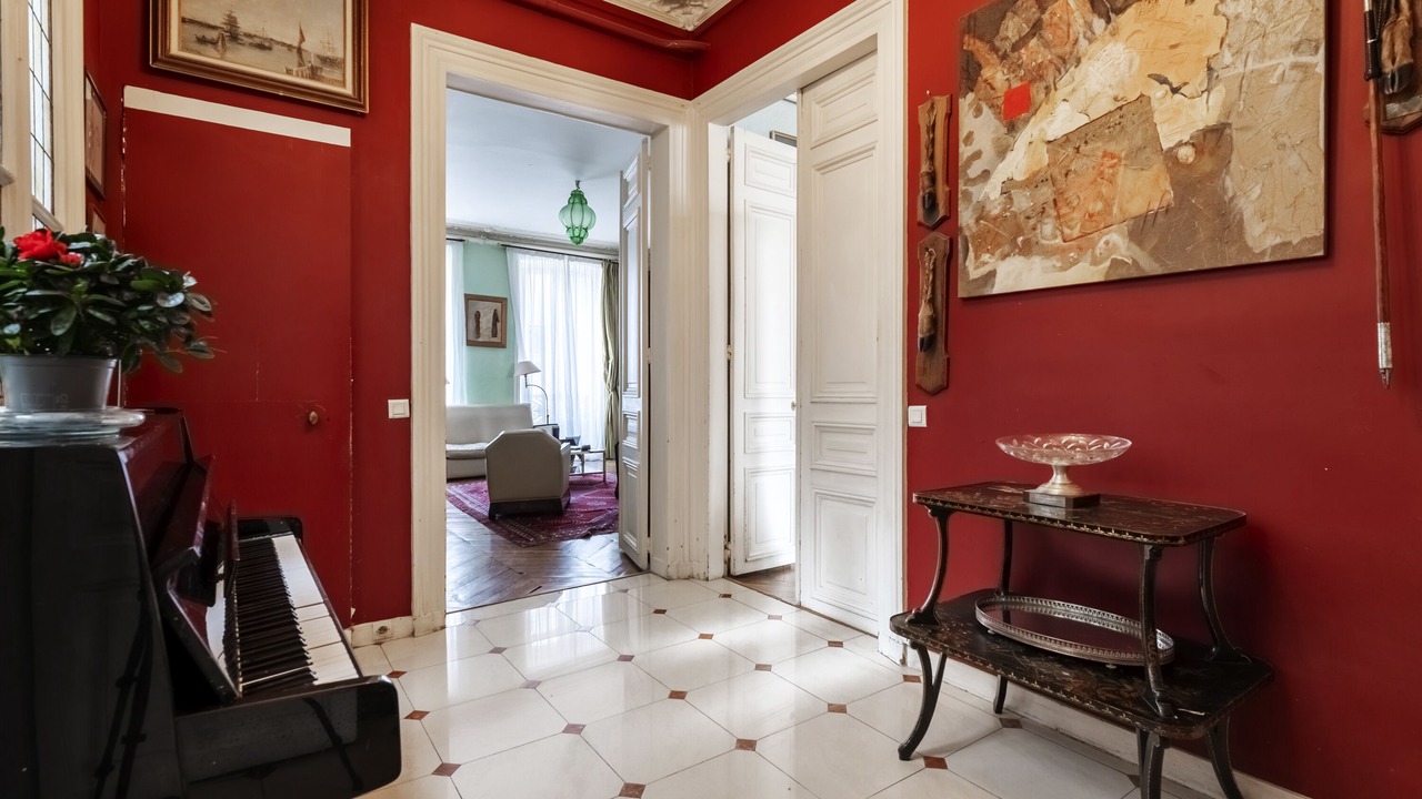 Photo of Bedroom in Chaillot