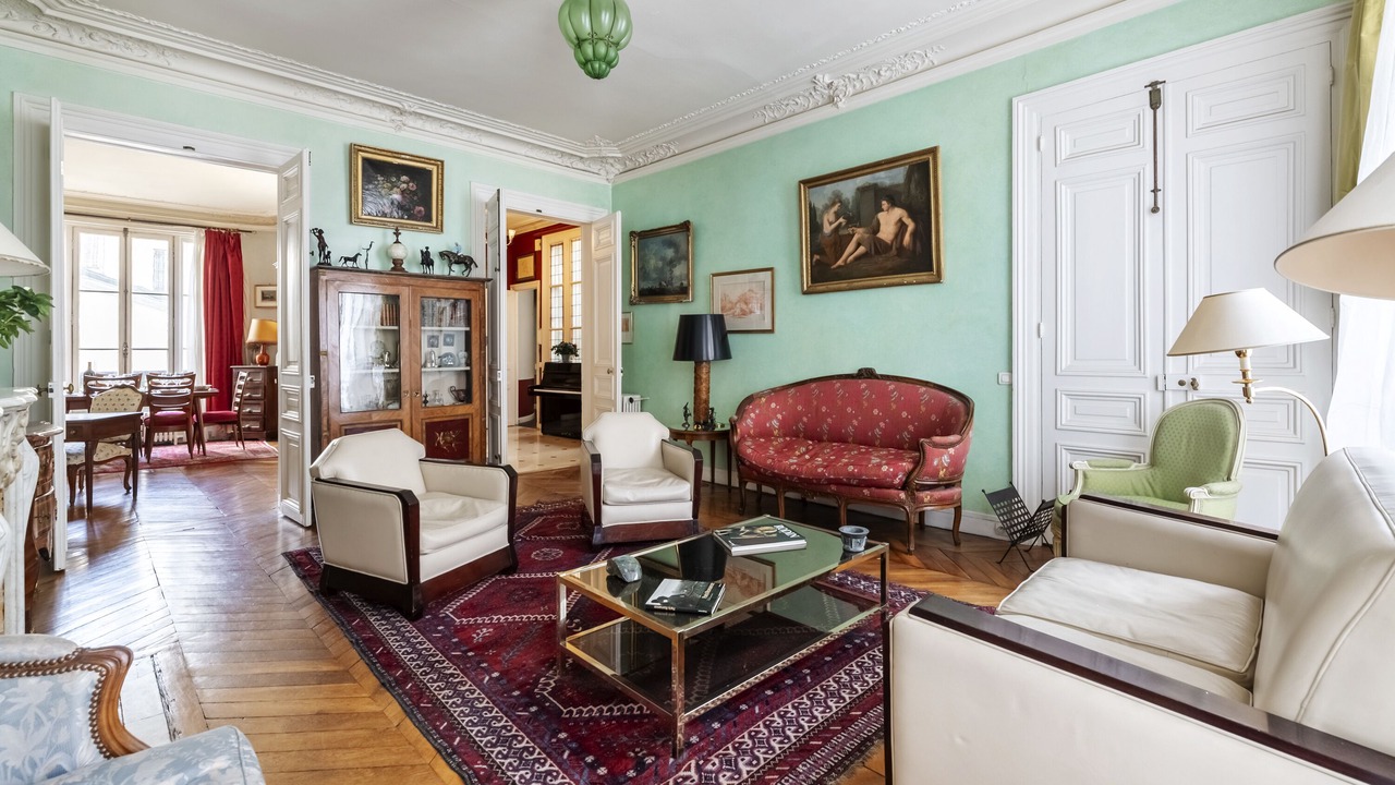 Photo of Livingroom in Chaillot