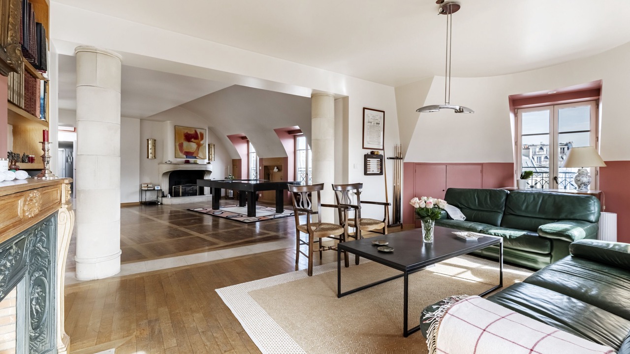 Photo of Livingroom in 16th Arrondissement