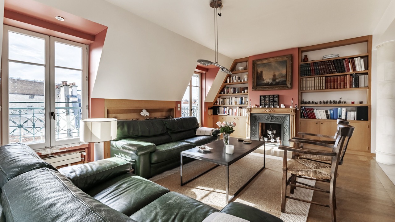 Photo of Livingroom in 16th Arrondissement