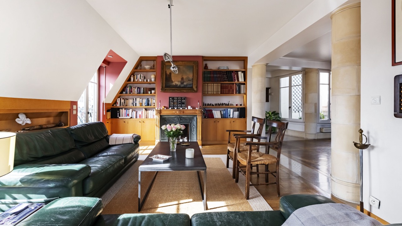 Photo of Livingroom in 16th Arrondissement