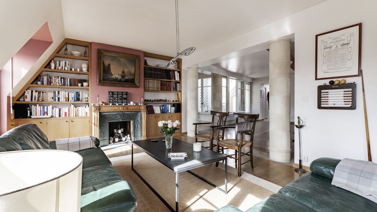 Photo of Livingroom in 16th Arrondissement
