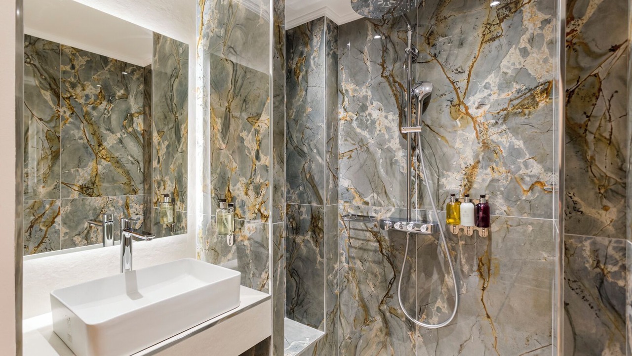 Photo of Bathroom in Chaillot