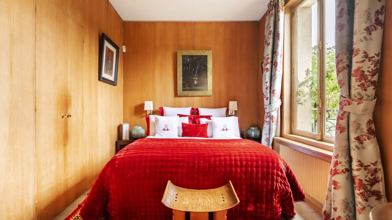 Photo of Bedroom in Chaillot