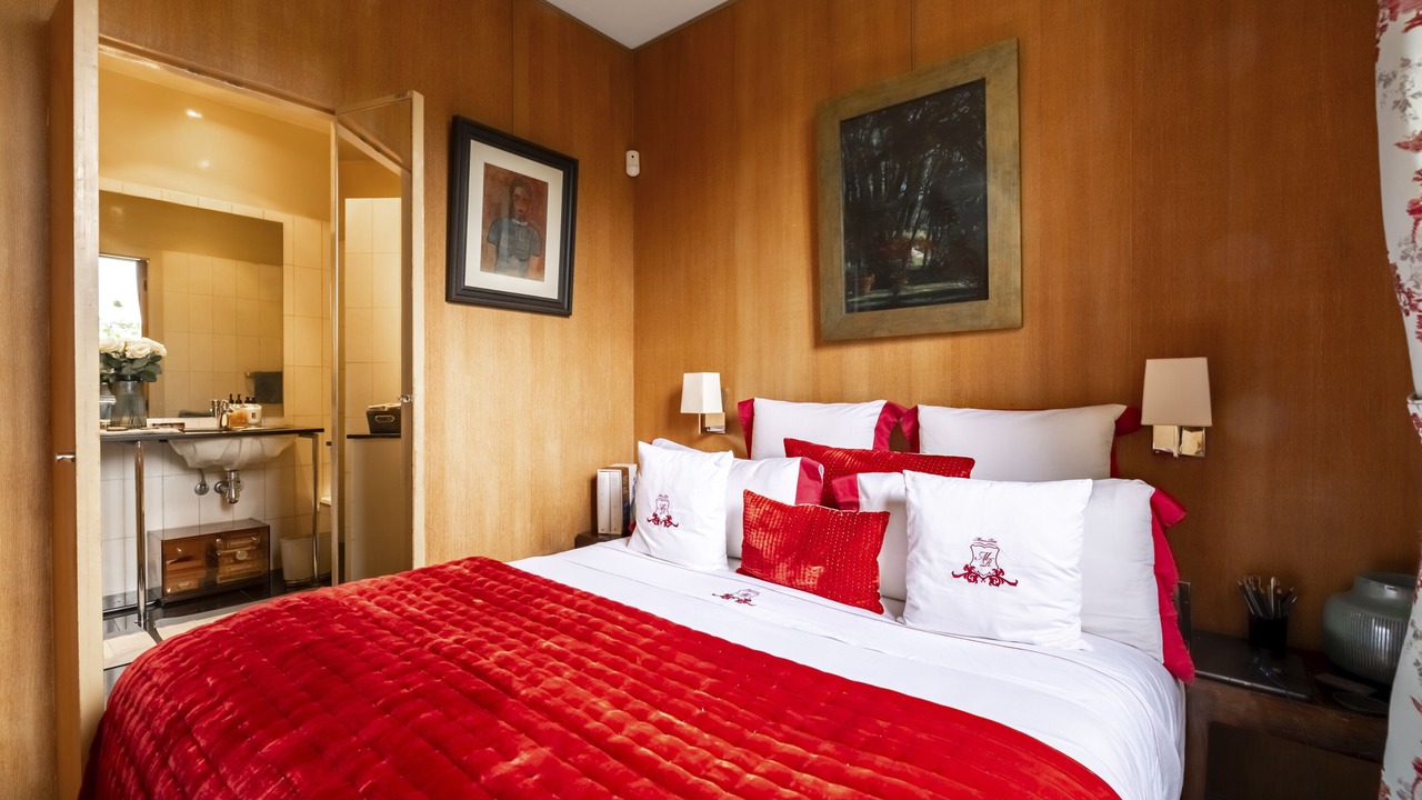 Photo of Bedroom in Chaillot