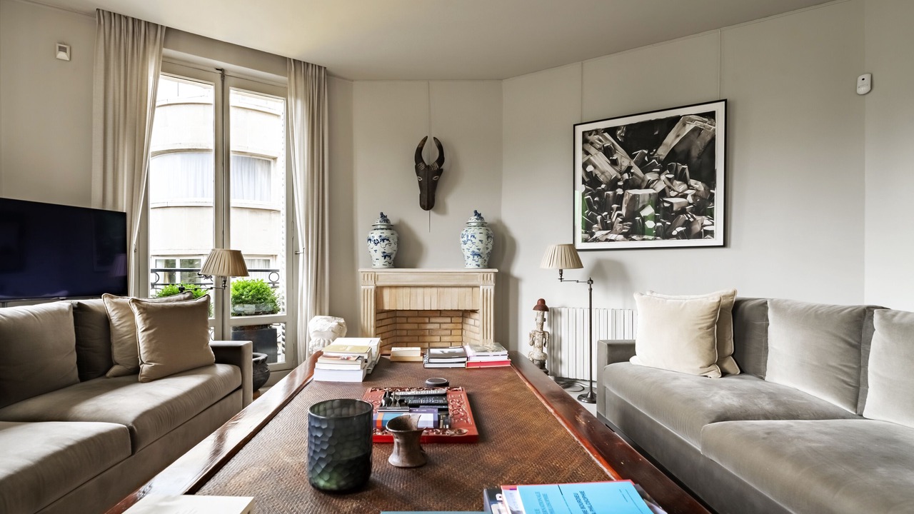 Photo of Livingroom in Chaillot