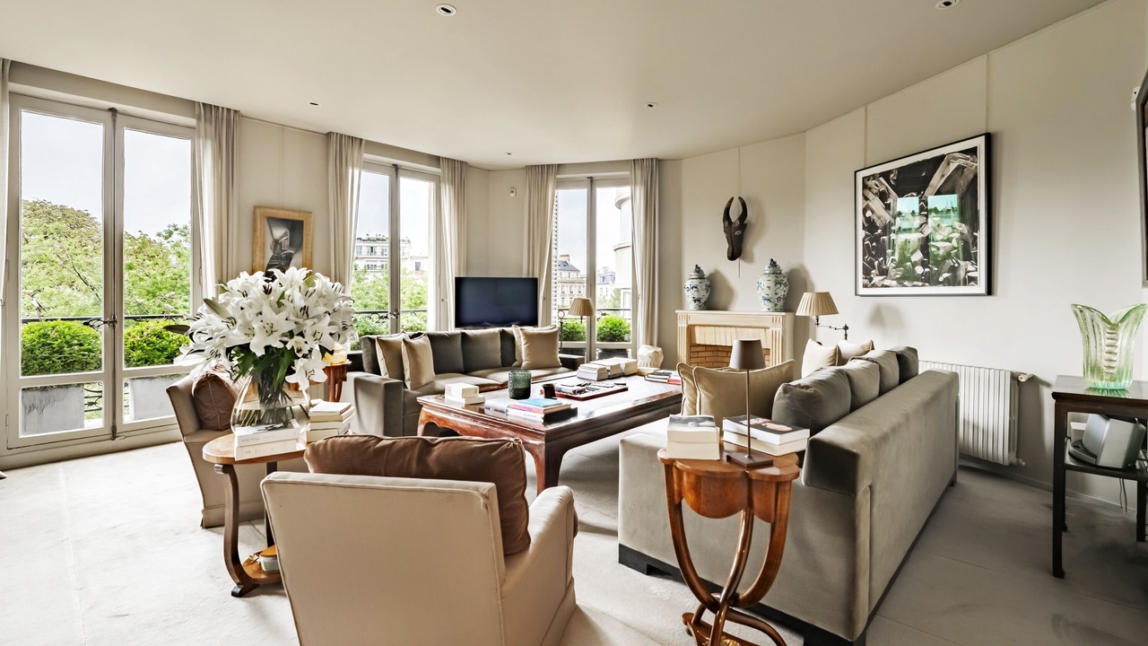 Photo of Livingroom in Chaillot