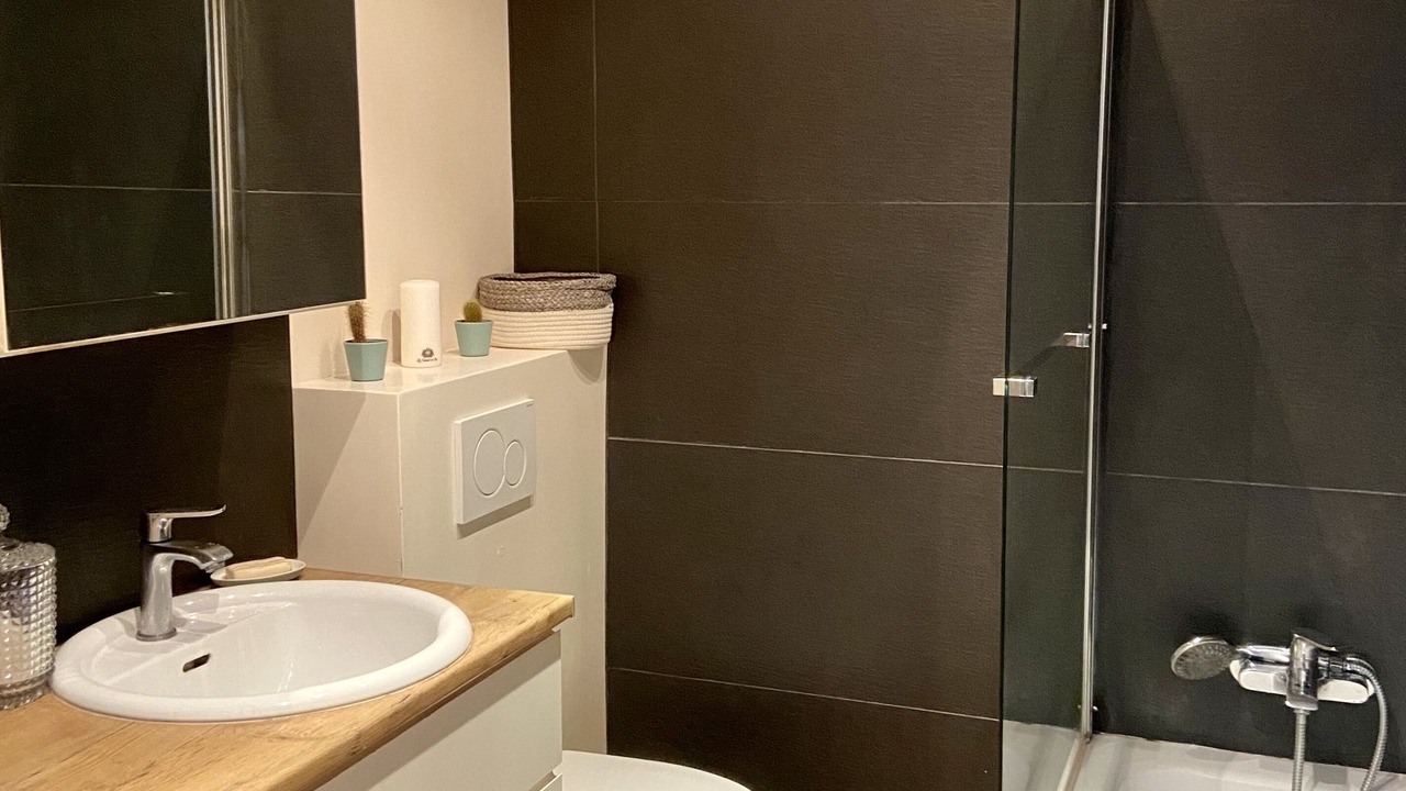 Photo of Bathroom in Val-de-Grace