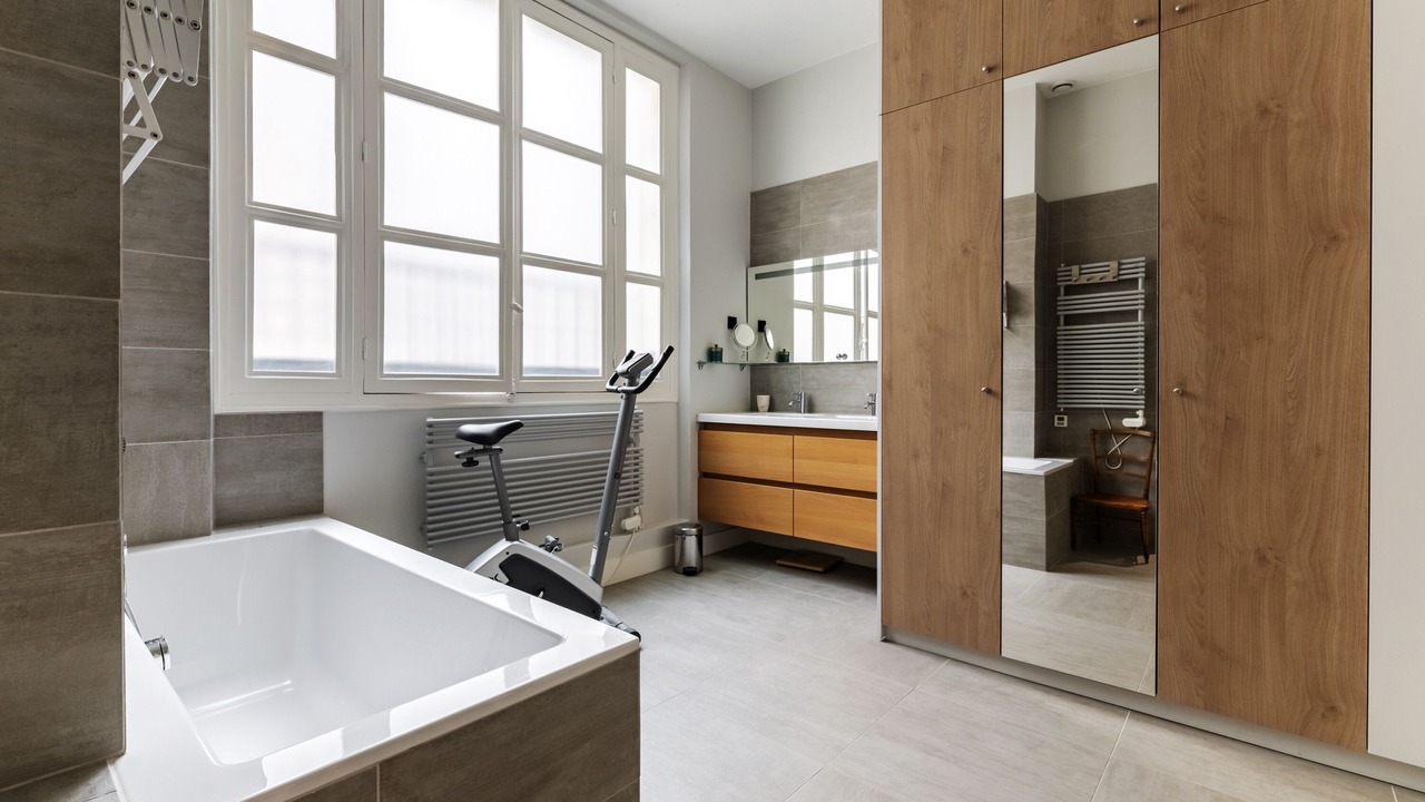Photo of Bathroom in 16th Arrondissement