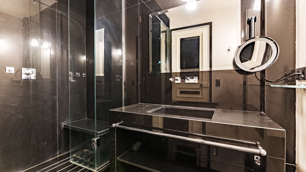 Photo of Bathroom in 16th Arrondissement