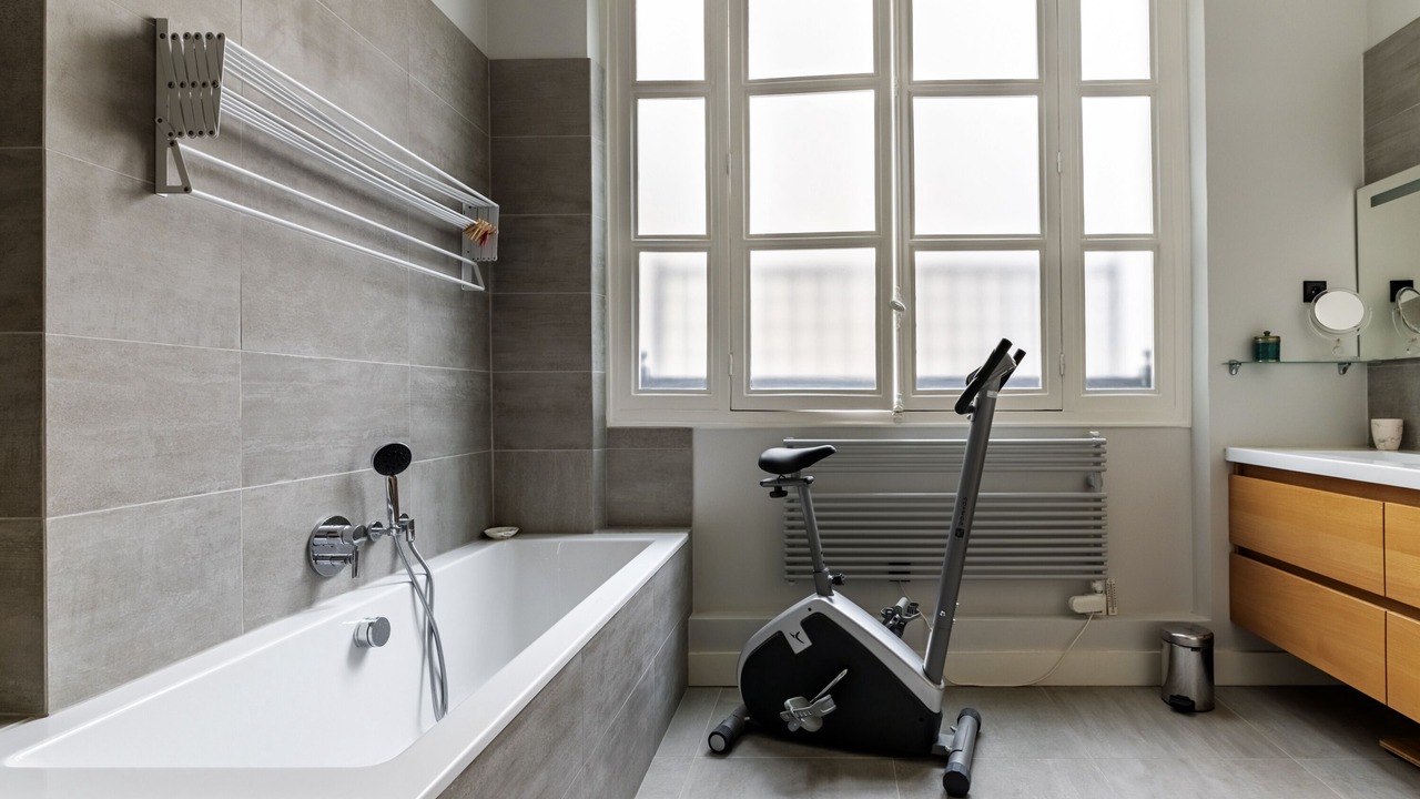 Photo of Bathroom in 16th Arrondissement