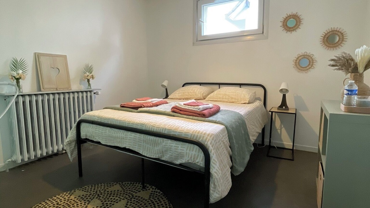 Photo of Bedroom in Tremblay-en-France