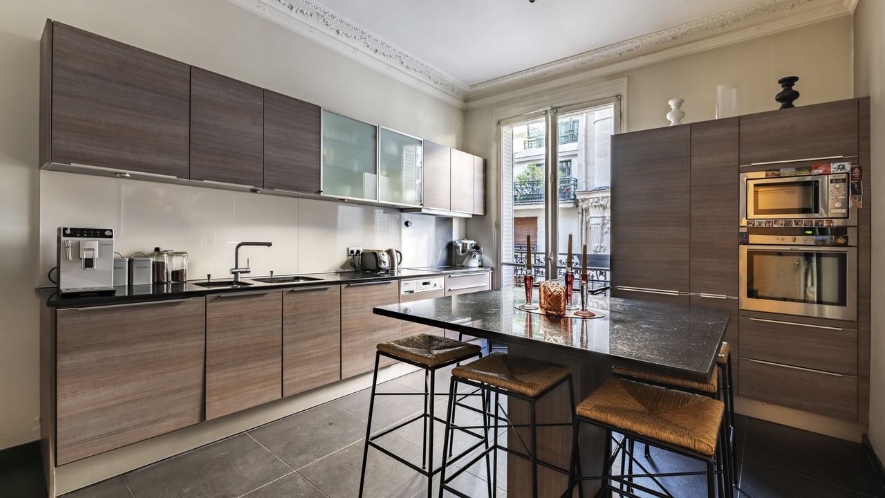 Photo of Kitchen in 16th Arrondissement