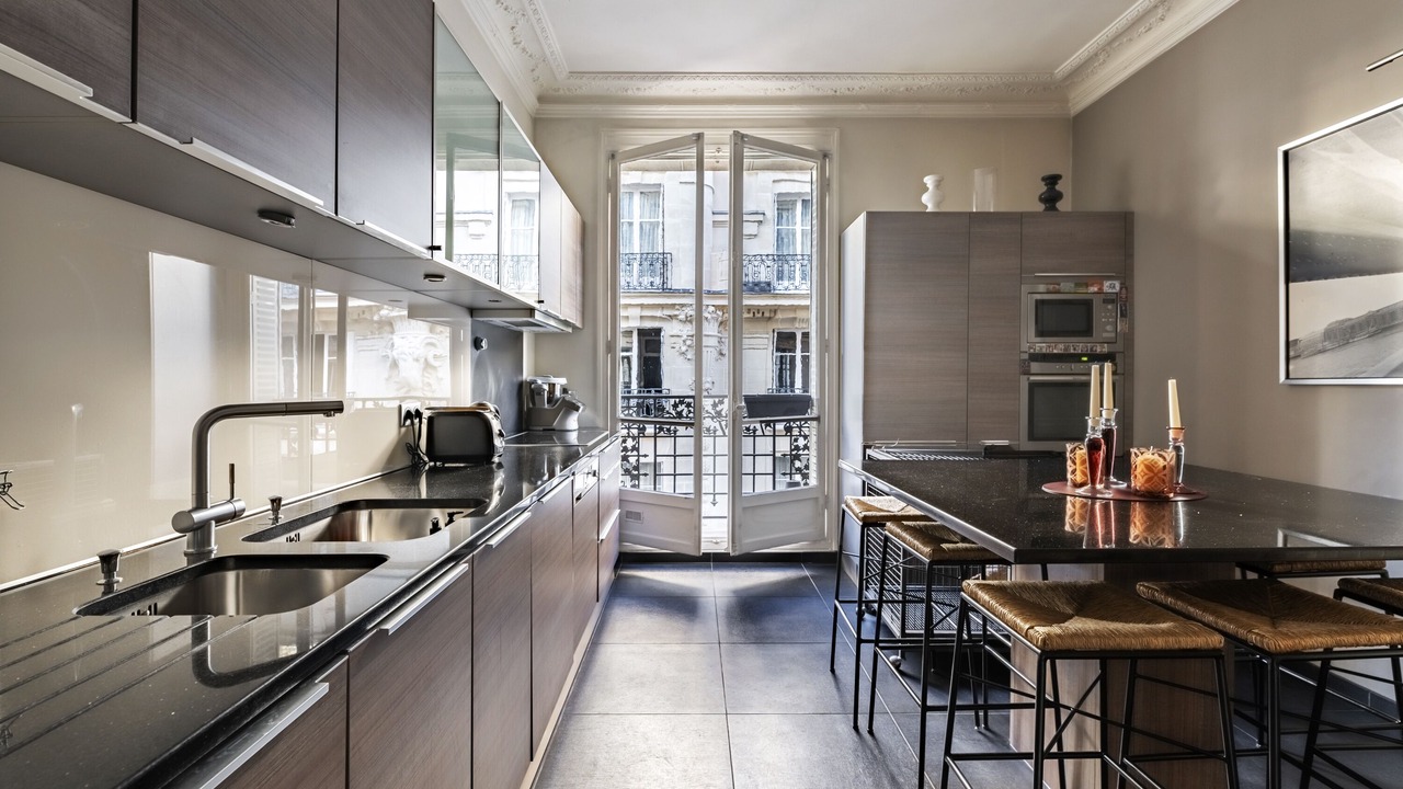 Photo of Kitchen in 16th Arrondissement